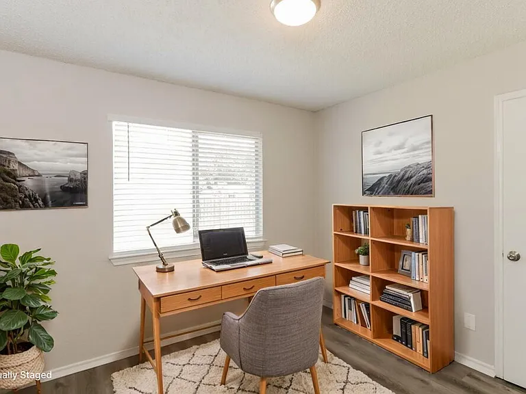 9234 Crimnson Ct — Photo 16