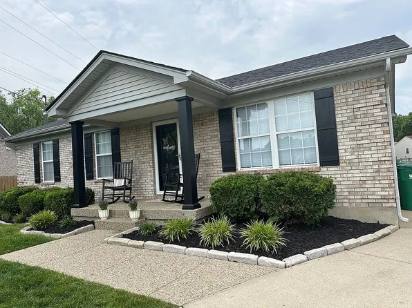 222 Bally Castle Ct, Louisville, KY 40229