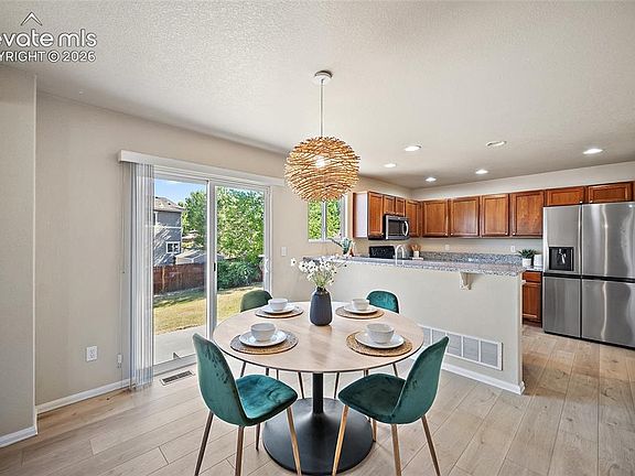 4th image of 7604 Autumn Knoll Dr