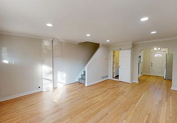 4th image of 607 159th St