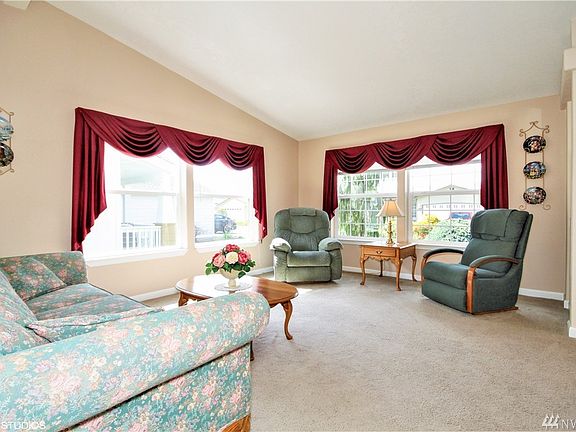 4th image of 318 Willow St SW #19