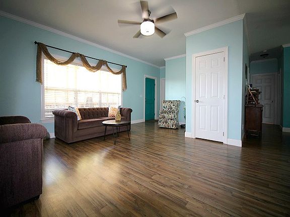 5th image of 700 Kati Ln