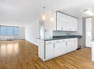395 S End Ave APT 27D, New York, NY 10280