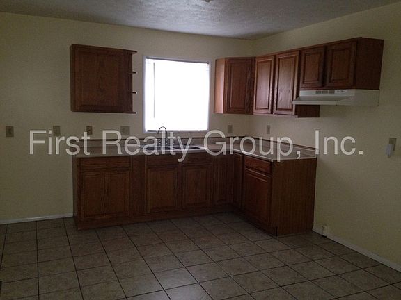 2nd image of 3734 Ark Ave