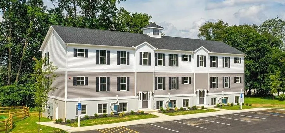 315 E Stone Aly #5