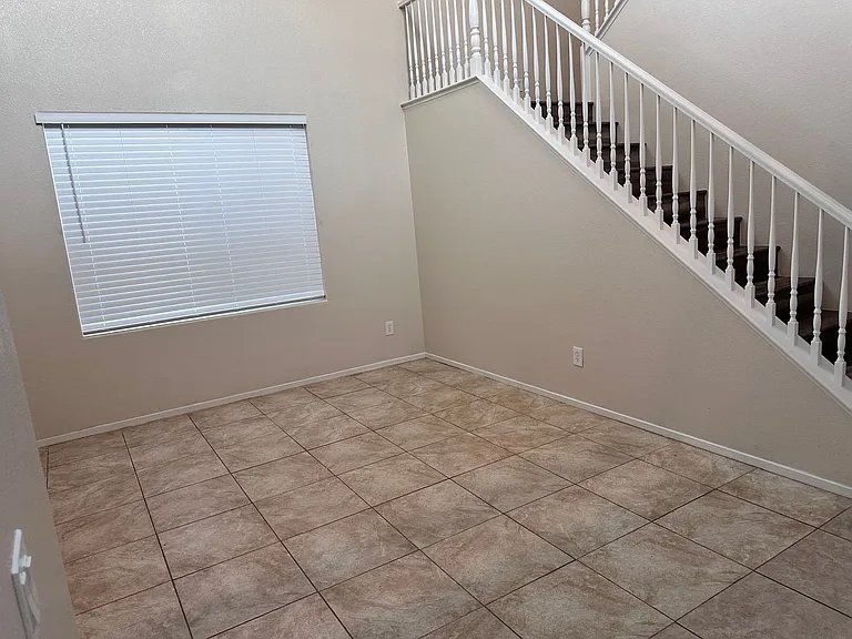 2820 Dowitcher Ave — Photo 2