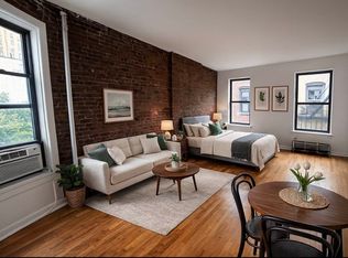 224 W 16th St #5C, New York, NY 10011