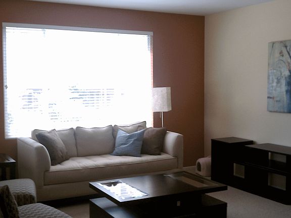 5th image of 40205 Julianne Dr