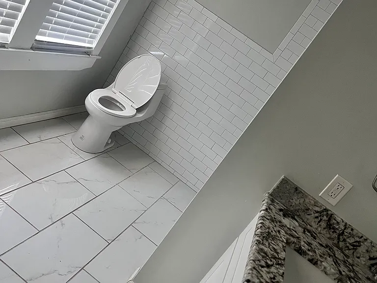 2560 S University Dr — Photo 18