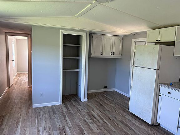 3rd image of 7662 S Fork Ridge Rd #501