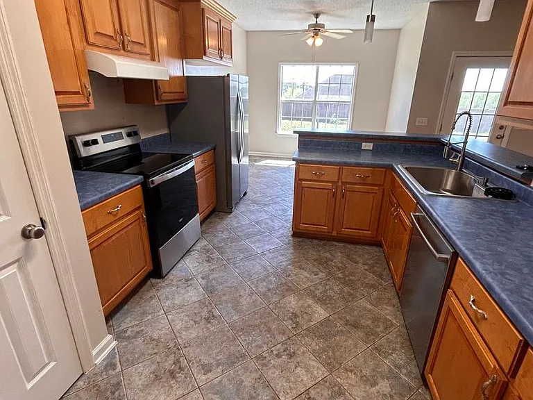 113 Autumn Way — Photo 3