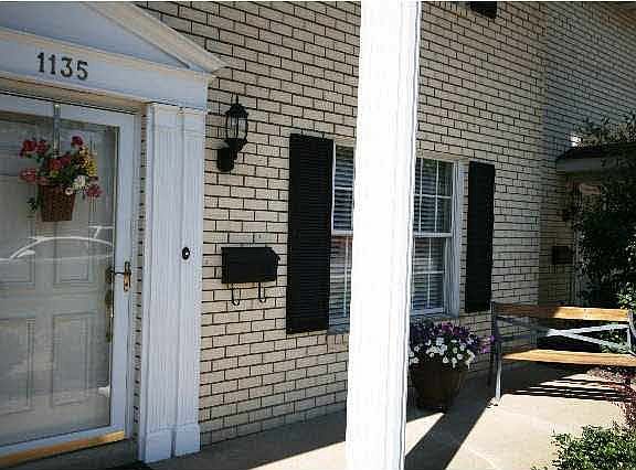 3rd image of 1135 Burdette Ave