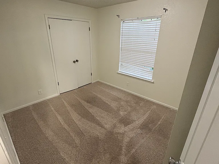 2101 W Gary St — Photo 10