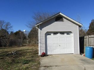 103 N McDyby St, Buckner, IL 62819