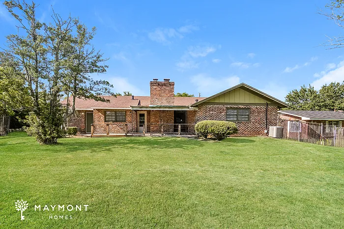 3352 Ridgefield Dr — Photo 11