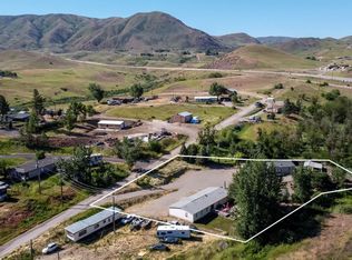 16 & 18 Fenton Ln, Horseshoe Bend, ID 83629