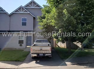 621 S 41st Ct, Springfield, OR 97478