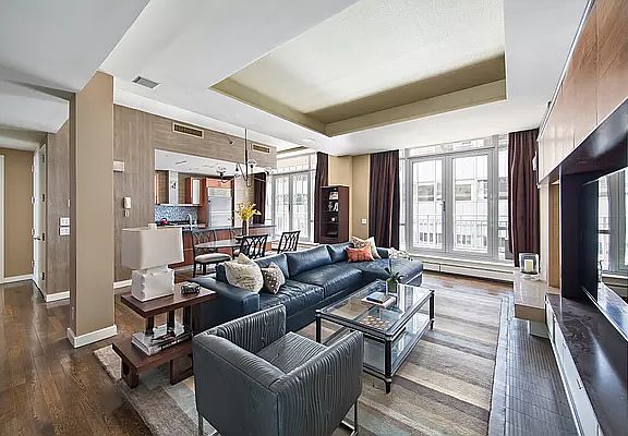 3rd image of 59 John St Ph 2