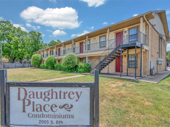 2005 S 8th St, Waco, TX 76706