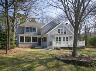 120 Big Fresh Pond Rd, Southampton, NY 11968