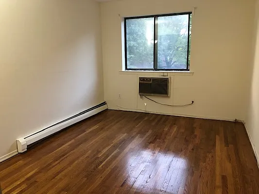 Rented by 18 REALTY | media 25