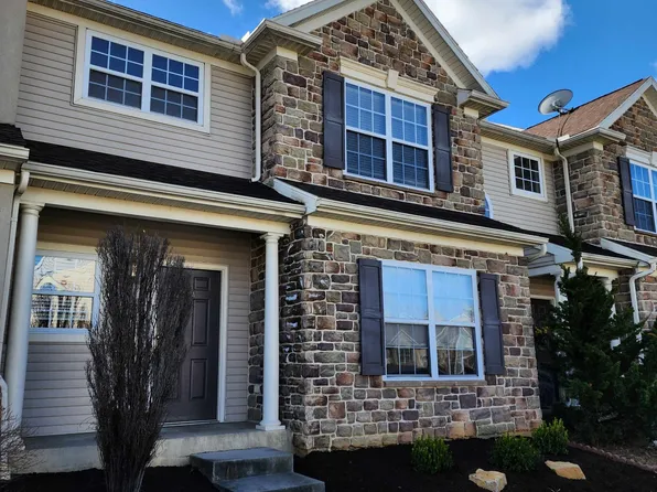 502 Barnhardt Way, West Reading, PA 19611