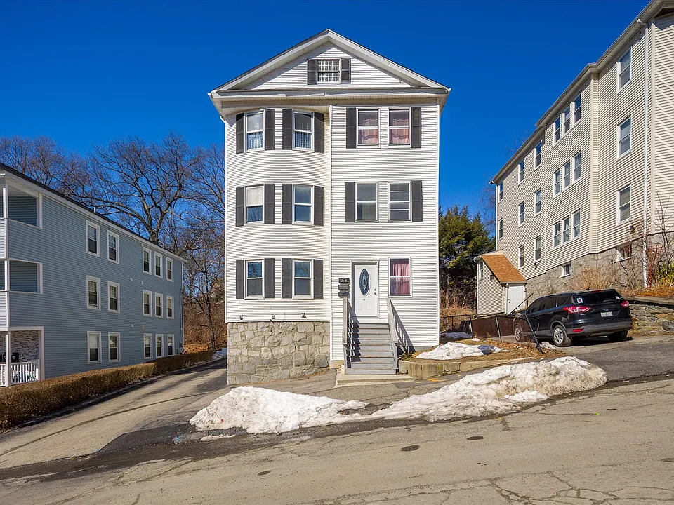 17 5th Ave #1
