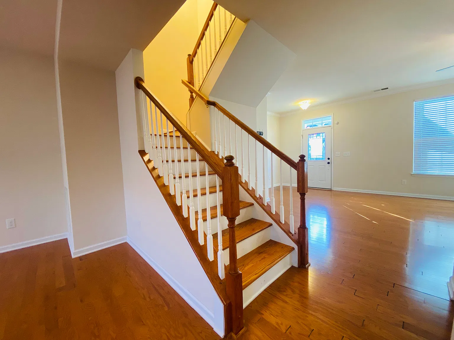 3 bed, 1800 sqft, $2,000 — Photo 3