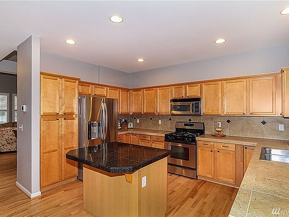 5th image of 8711 26th Pl NE