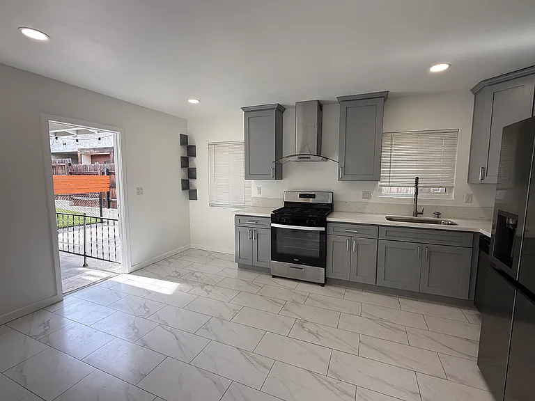 KitchenView 2