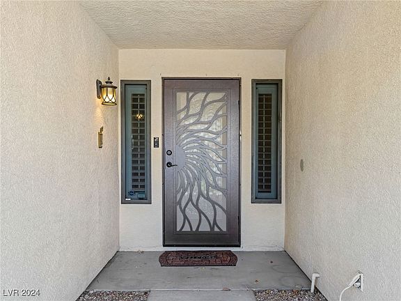 4th image of 7501 Cathedral Canyon Ct