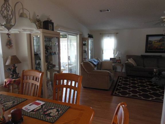 4th image of 4752 Crestwicke Dr