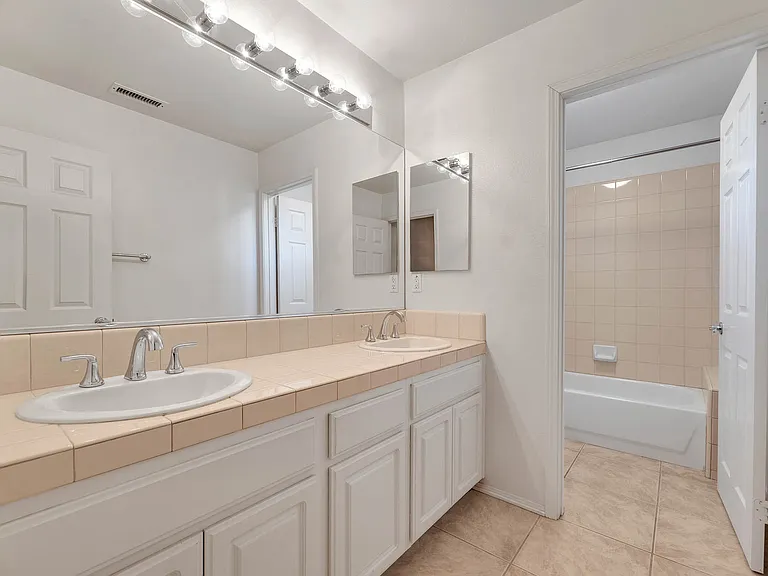 2016 Magpie Ct — Photo 18