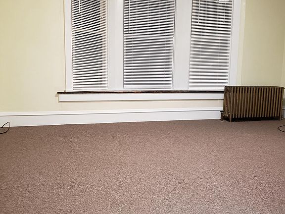 Dining Room with alcove bench built in