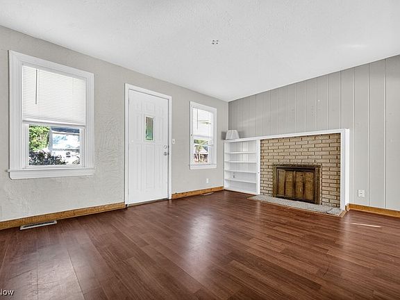 2nd image of 37750 Willow Dr