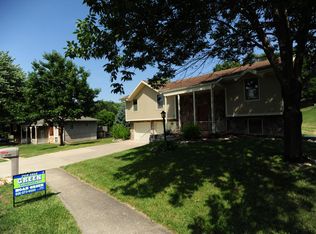 1913 Buckingham St, Saint Joseph, MO 64506