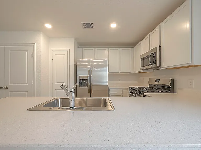 1491 Las Cuevas Dr — Photo 13