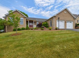 195 Stoneledge Dr, Roanoke, VA