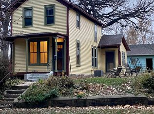 1925 Center St, Des Moines, IA 50314