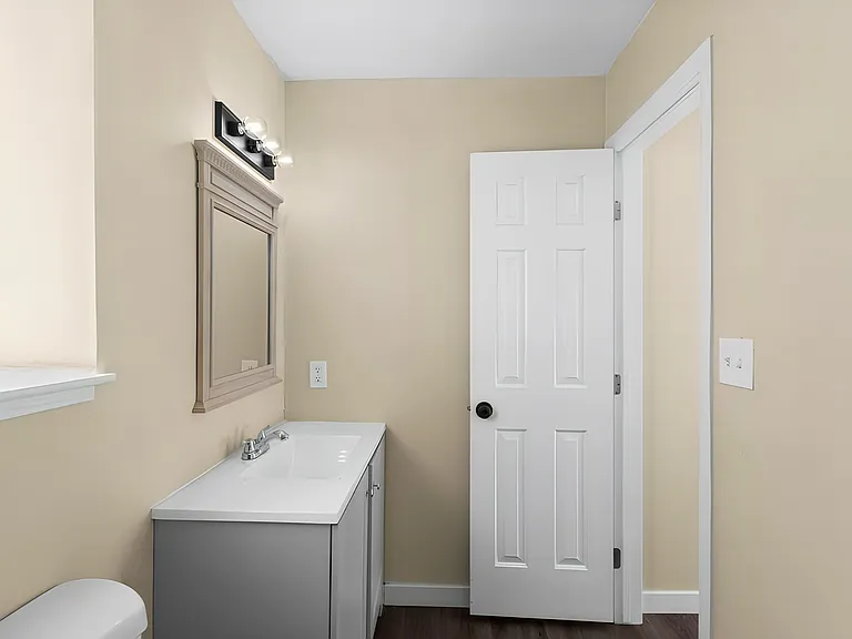 Comb Cir — Photo 4