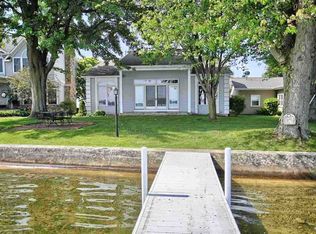 8312 E Highland View Dr, Syracuse, IN