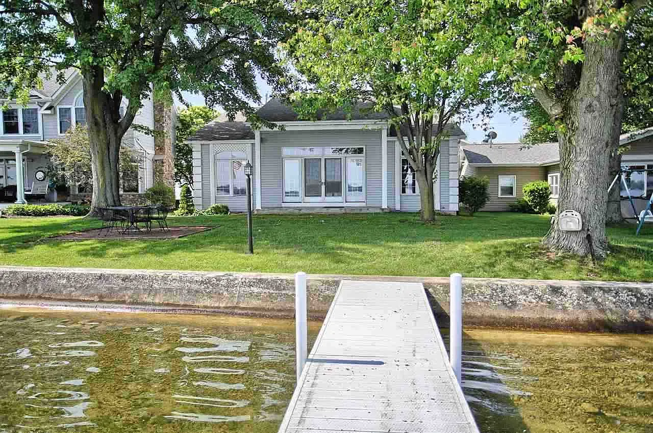 8312 E Highland View Dr photo 1