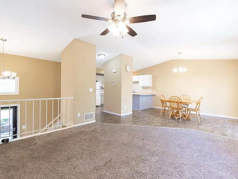 2359 Springside Dr E — Photo 3