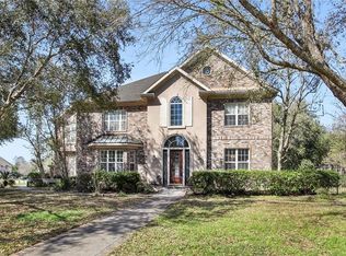 36 Castle Pines Dr, New Orleans, LA 70131