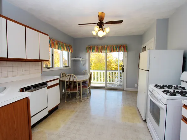 29 Child St #3, Jamaica Plain, MA 02130