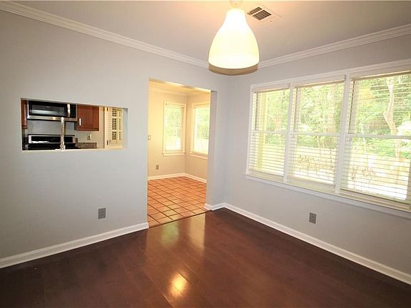 5th image of 19 Brittany Ct NE