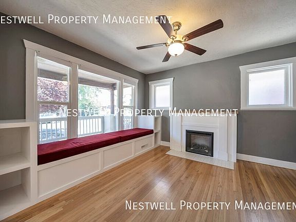 2nd image of 520 E Redondo Ave