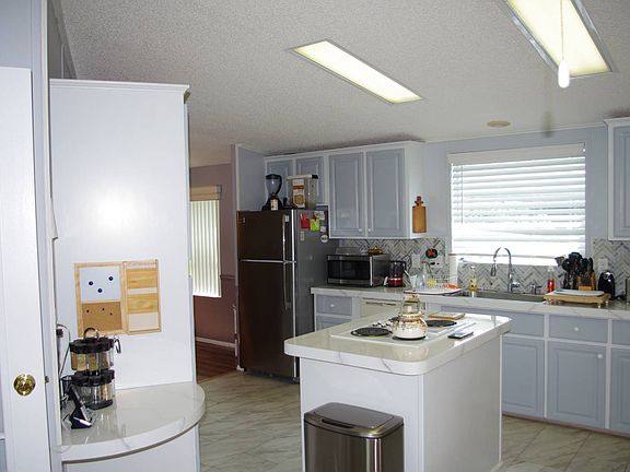 3rd image of 4426 SE Heartwood Trl