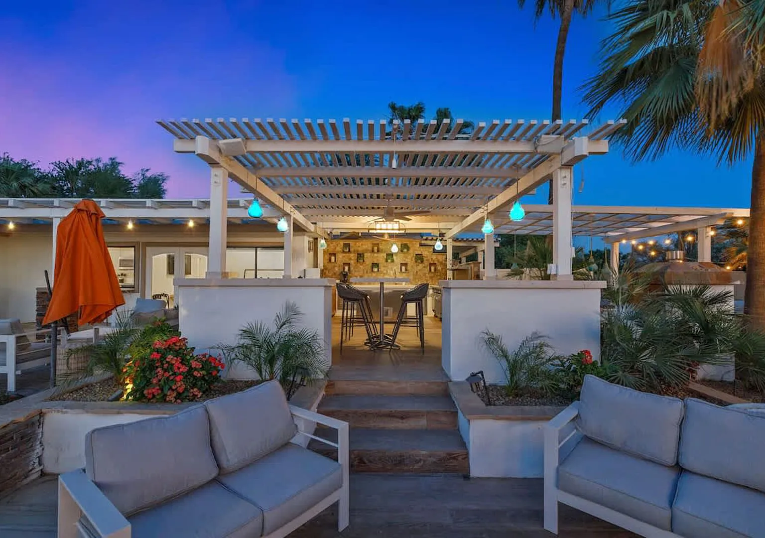Luxury Ranch Estate: Pool, Spa & Sunset Views — Photo 4