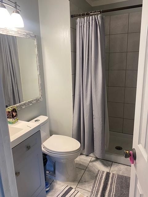 master private bathroom